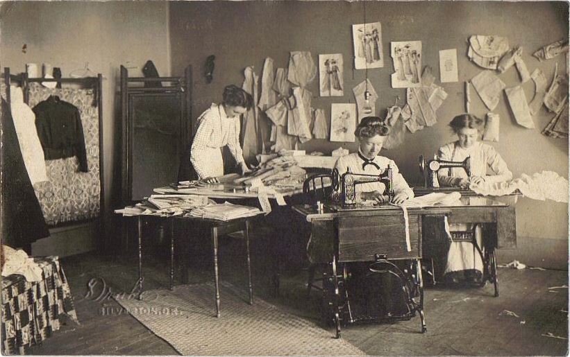 Dressmakers 1910ca Silverton, Ore.